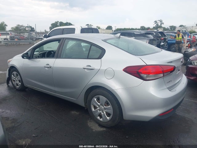 46158844 :رقم المزاد ، 3KPFL4A70HE070847 vin ، 2017 Kia Forte Lx/s مزاد بيع