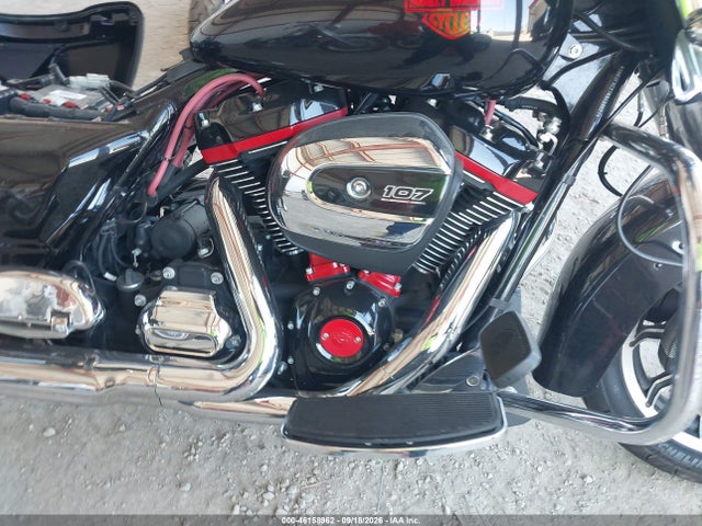 Harley-Davidson FLHT 2019 1HD1FVC27KB680627 Image 8