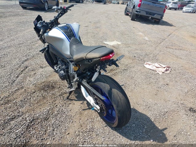 Yamaha Mt09 D 2023 JYARN72E1PA001619 Image 3