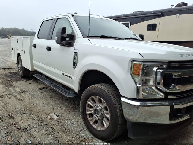 46159085 :رقم المزاد ، 1FD8W3FT0NEF12402 vin ، 2022 Ford F-350 Chassis Xlt مزاد بيع
