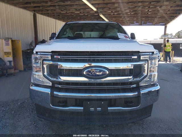 46159085 :رقم المزاد ، 1FD8W3FT0NEF12402 vin ، 2022 Ford F-350 Chassis Xlt مزاد بيع