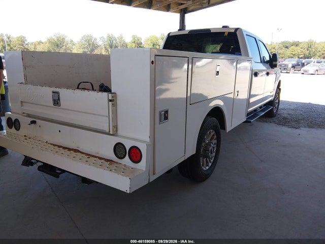 46159085 :رقم المزاد ، 1FD8W3FT0NEF12402 vin ، 2022 Ford F-350 Chassis Xlt مزاد بيع