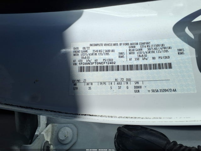 46159085 :رقم المزاد ، 1FD8W3FT0NEF12402 vin ، 2022 Ford F-350 Chassis Xlt مزاد بيع