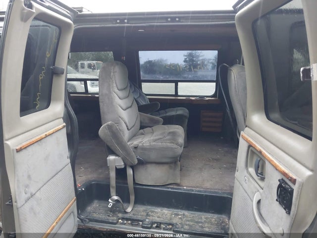 1999 Chevrolet Express მანქანა იყიდება აუქციონზე, vin: 1GBFG15R3X1013398, აუქციონის ნომერი: 46159135