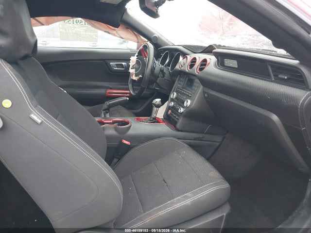 2015 Ford Mustang V6 მანქანა იყიდება აუქციონზე, vin: 1FA6P8AM2F5342329, აუქციონის ნომერი: 46159153