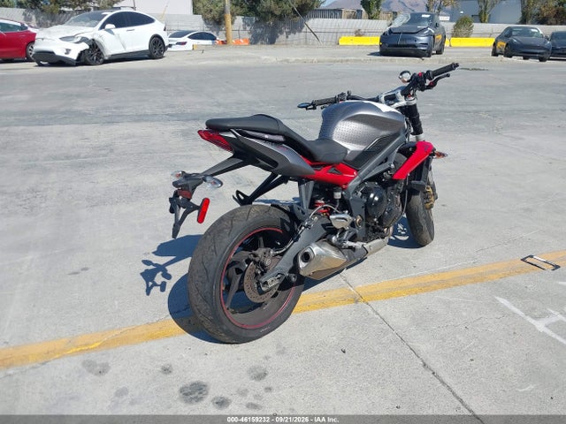 46159232 :رقم المزاد ، SMTL03NE9FT709375 vin ، 2015 Triumph Motorcycle Street Triple R مزاد بيع