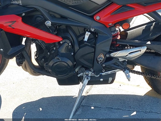 46159232 :رقم المزاد ، SMTL03NE9FT709375 vin ، 2015 Triumph Motorcycle Street Triple R مزاد بيع