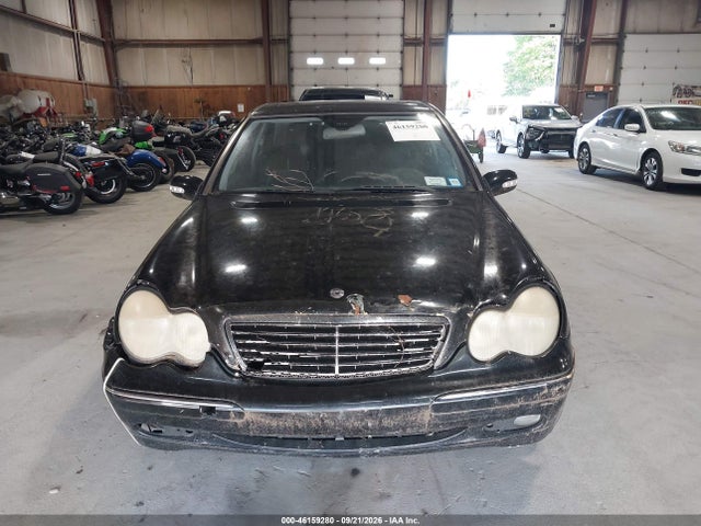 46159280 :رقم المزاد ، WDBRF81J74F517602 vin ، 2004 Mercedes-benz C 240 4matic مزاد بيع