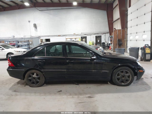 46159280 :رقم المزاد ، WDBRF81J74F517602 vin ، 2004 Mercedes-benz C 240 4matic مزاد بيع