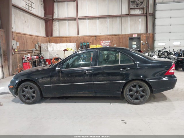 46159280 :رقم المزاد ، WDBRF81J74F517602 vin ، 2004 Mercedes-benz C 240 4matic مزاد بيع