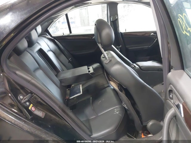 46159280 :رقم المزاد ، WDBRF81J74F517602 vin ، 2004 Mercedes-benz C 240 4matic مزاد بيع