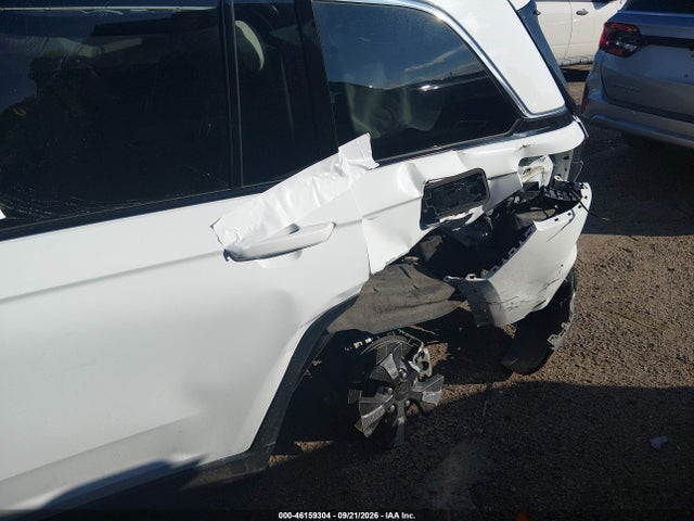 Продажа на аукционе авто 2024 Jeep Grand Cherokee 4xe, vin: 1C4RJYB65R8541712, номер лота: 46159304