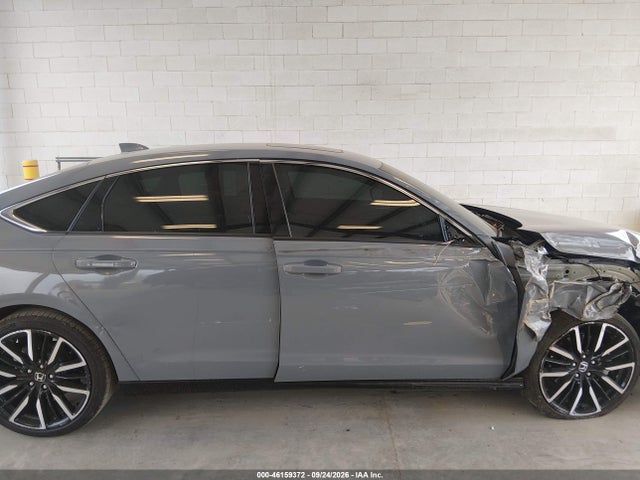 1HGCY2F84SA002136 Honda Accord Hybrid Touring