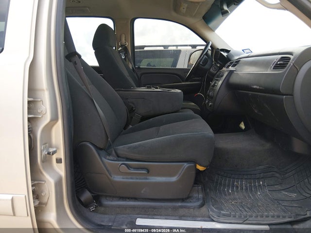 Продажа на аукционе авто 2007 Chevrolet Suburban Ls, vin: 1GNFC16J27R335023, номер лота: 46159435