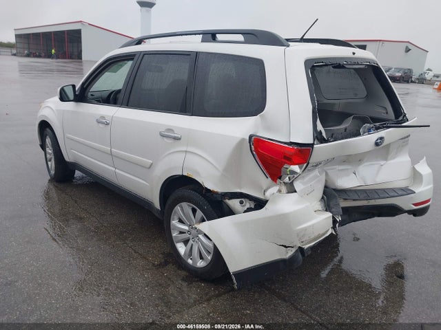 46159508 :رقم المزاد ، JF2SHADC2DH425725 vin ، 2013 Subaru Forester 2.5x Premium مزاد بيع