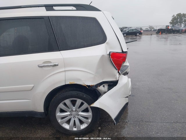 46159508 :رقم المزاد ، JF2SHADC2DH425725 vin ، 2013 Subaru Forester 2.5x Premium مزاد بيع