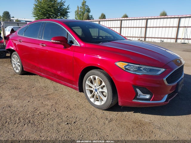 2019 3FA6P0SU0KR252393 главное изображение