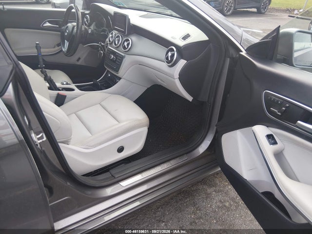 2014 Mercedes-benz Cla 250 4matic მანქანა იყიდება აუქციონზე, vin: WDDSJ4GB2EN108186, აუქციონის ნომერი: 46159631