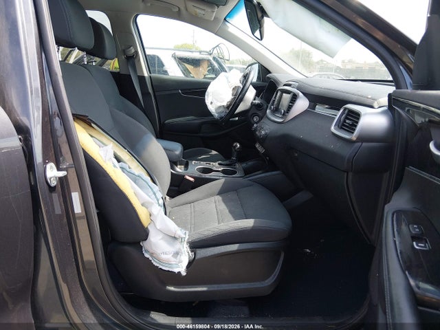 46159804 :رقم المزاد ، 5XYPGDA37HG275610 vin ، 2017 Kia Sorento 2.4l Lx مزاد بيع
