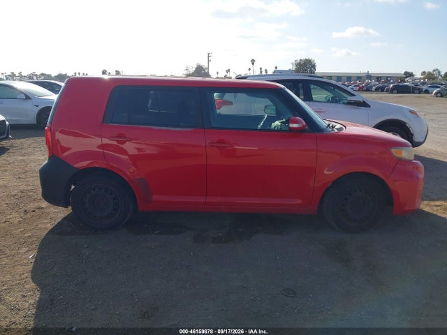 Scion XB 2014 JTLZE4FE4EJ049453 Image 13