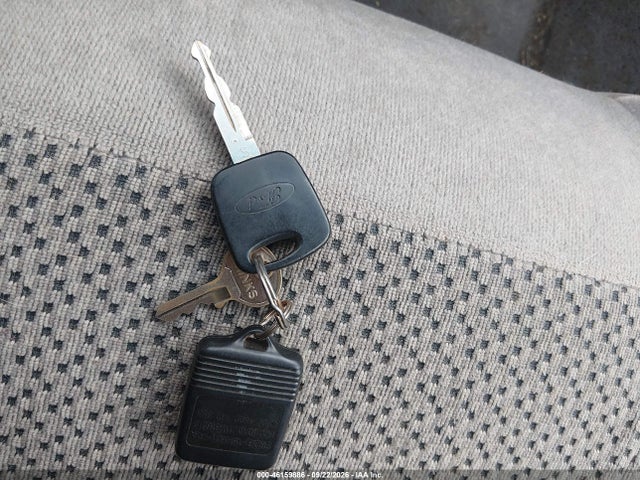 Продажа на аукционе авто 2000 Ford F-150 Work Series/xl/xlt, vin: 1FTRF17W3YNB41584, номер лота: 46159886