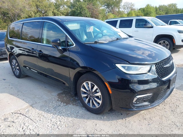Auction sale of the 2024 Chrysler Pacifica Hybrid Select, vin: 2C4RC1S73RR185307, lot number: 46159890