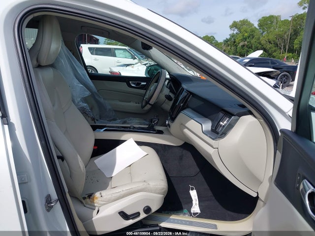 Продаж на аукціоні авто 2019 Volvo Xc60 T5 Momentum, vin: LYV102RK1KB308336, номер лоту: 46159904