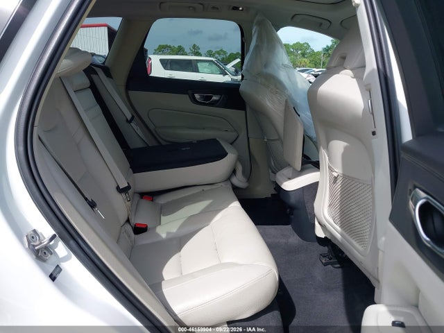 Продаж на аукціоні авто 2019 Volvo Xc60 T5 Momentum, vin: LYV102RK1KB308336, номер лоту: 46159904