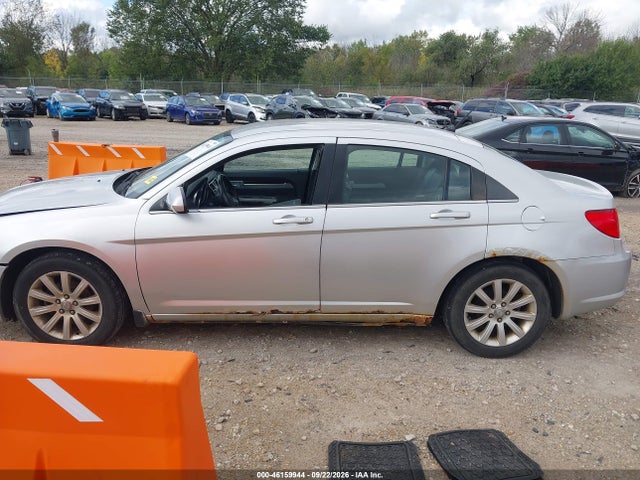 Aukcja sprzedaży 2010 Chrysler Sebring Limited, vin: 1C3CC5FB1AN169561, numer aukcji: 46159944