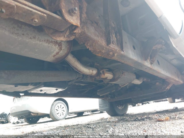 46160002 :رقم المزاد ، 5TBKT44141S181590 vin ، 2001 Toyota Tundra Sr5 V8 مزاد بيع