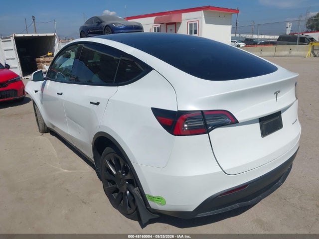 Продажа на аукционе авто 2023 Tesla Model Y Awd/long Range Dual Motor All-wheel Drive, vin: 7SAYGDEE8PA106055, номер лота: 46160004