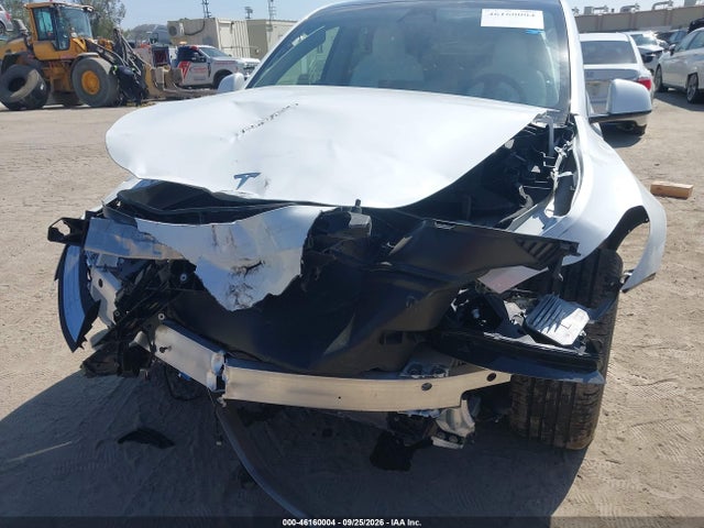 Продажа на аукционе авто 2023 Tesla Model Y Awd/long Range Dual Motor All-wheel Drive, vin: 7SAYGDEE8PA106055, номер лота: 46160004