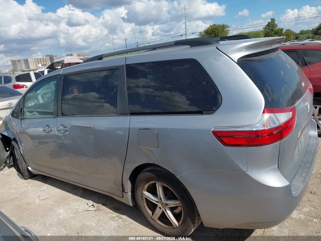 Продажа на аукционе авто 2015 Toyota Sienna Le 8 Passenger, vin: 5TDKK3DC7FS610752, номер лота: 46160121