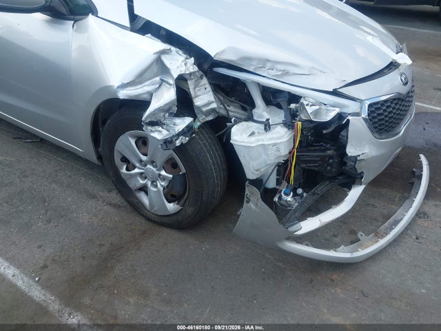 46160180 :رقم المزاد ، KNAFK4A63F5307847 vin ، 2015 Kia Forte Lx مزاد بيع