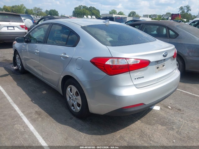 46160180 :رقم المزاد ، KNAFK4A63F5307847 vin ، 2015 Kia Forte Lx مزاد بيع