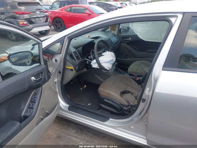 46160180 :رقم المزاد ، KNAFK4A63F5307847 vin ، 2015 Kia Forte Lx مزاد بيع