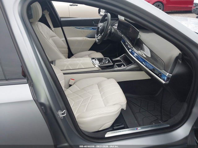 46160209 :رقم المزاد ، WBA33EJ03PCM54216 vin ، 2023 Bmw 760 I Xdrive مزاد بيع