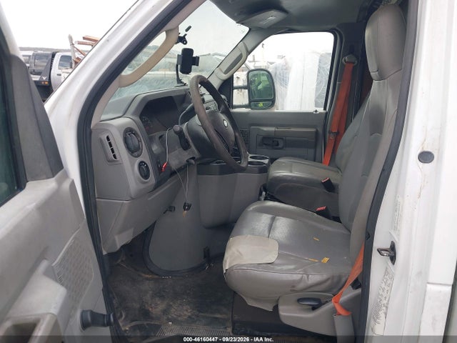 46160447 :رقم المزاد ، 1FDWE3FS1GDC51596 vin ، 2016 Ford E-350 Cutaway مزاد بيع