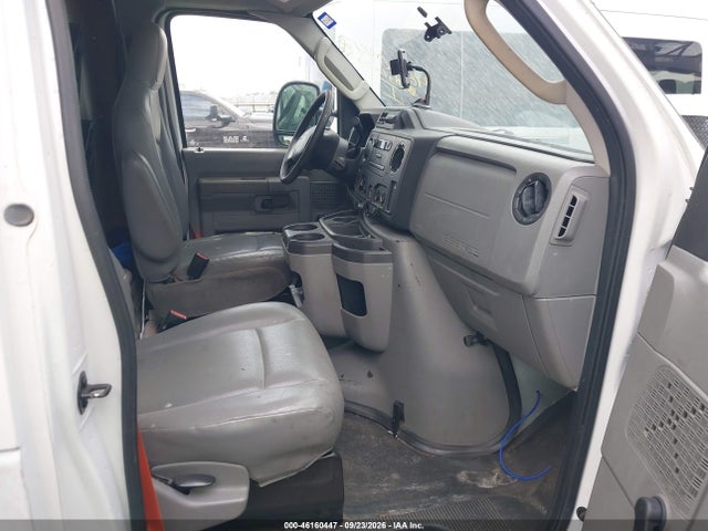 46160447 :رقم المزاد ، 1FDWE3FS1GDC51596 vin ، 2016 Ford E-350 Cutaway مزاد بيع