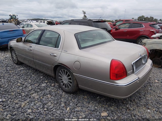 Aukcja sprzedaży 2003 Lincoln Town Car Signature, vin: 1LNHM82W23Y704533, numer aukcji: 46160480