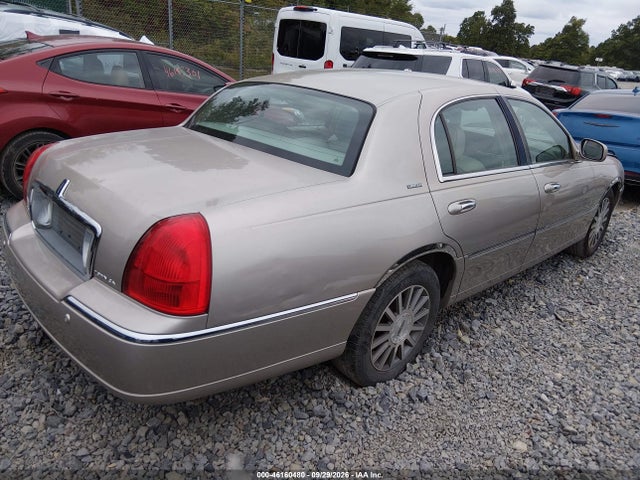 Aukcja sprzedaży 2003 Lincoln Town Car Signature, vin: 1LNHM82W23Y704533, numer aukcji: 46160480