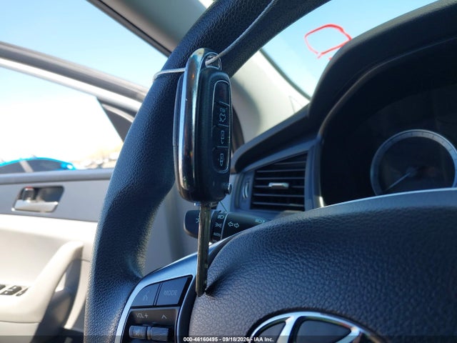 Hyundai SONATA SE 2019 5NPE24AF0KH799200 Image 11