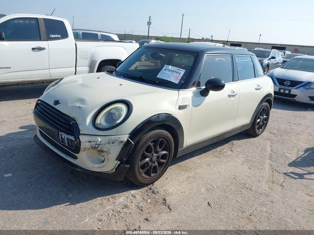 46160504 :رقم المزاد ، WMWXS5C51FT827426 vin ، 2015 Mini Hardtop Cooper مزاد بيع