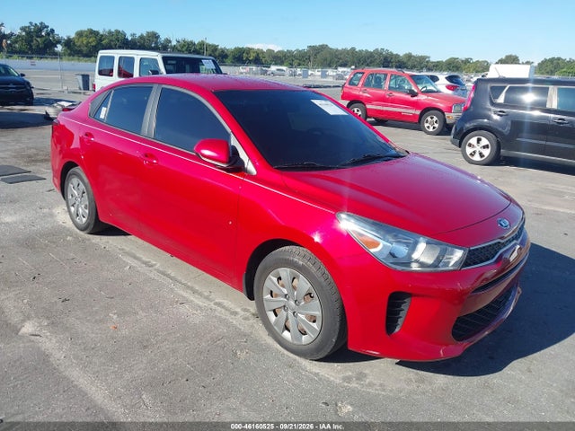 2020 Kia Rio S მანქანა იყიდება აუქციონზე, vin: 3KPA24AD8LE328950, აუქციონის ნომერი: 46160525