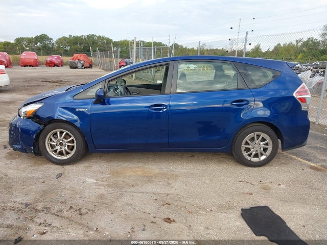 JTDZN3EU7GJ049920 Toyota Prius V Three