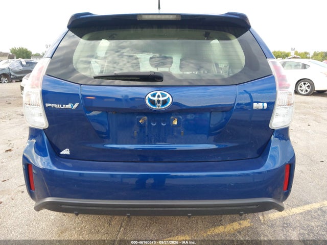 JTDZN3EU7GJ049920 Toyota Prius V Three