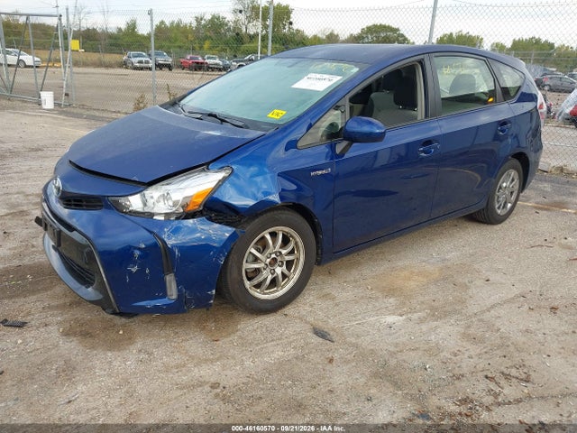JTDZN3EU7GJ049920 Toyota Prius V Three
