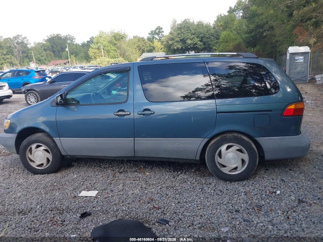 2000 Toyota Sienna Le მანქანა იყიდება აუქციონზე, vin: 4T3ZF13C8YU245377, აუქციონის ნომერი: 46160604