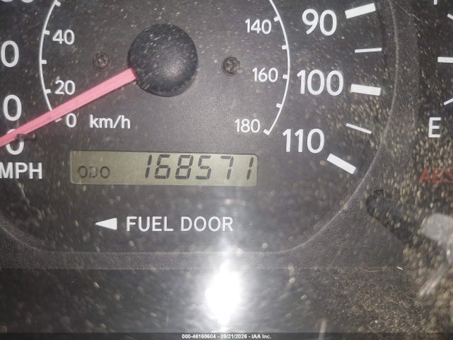 2000 Toyota Sienna Le მანქანა იყიდება აუქციონზე, vin: 4T3ZF13C8YU245377, აუქციონის ნომერი: 46160604