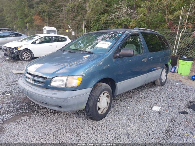 2000 Toyota Sienna Le მანქანა იყიდება აუქციონზე, vin: 4T3ZF13C8YU245377, აუქციონის ნომერი: 46160604